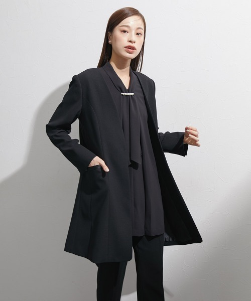 nissen（ニッセン）の「袱紗も入るポケット付き｜喪服・礼服｜洗える｜防しわ（イージーケア）｜ストレッチ｜ノーカラージャケット｜3点セット｜ジャケット｜ブラウス｜パンツ｜フロントファスナー｜〔Callarus〕（スーツセット・レディース・ブラック・M/L/LL/3L/S）」の8枚目の写真