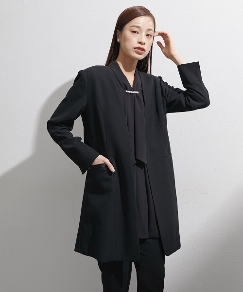 nissen（ニッセン）の「袱紗も入るポケット付き｜喪服・礼服｜洗える｜防しわ（イージーケア）｜ストレッチ｜ノーカラージャケット｜3点セット｜ジャケット｜ブラウス｜パンツ｜フロントファスナー｜〔Callarus〕（スーツセット・レディース・ブラック・M/L/LL/3L/S）」の9枚目の写真