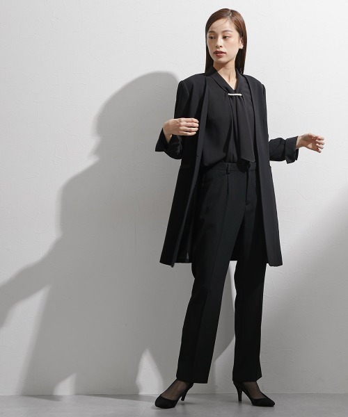 nissen（ニッセン）の「袱紗も入るポケット付き｜喪服・礼服｜洗える｜防しわ（イージーケア）｜ストレッチ｜ノーカラージャケット｜3点セット｜ジャケット｜ブラウス｜パンツ｜フロントファスナー｜〔Callarus〕（スーツセット・レディース・ブラック・M/L/LL/3L/S）」の12枚目の写真