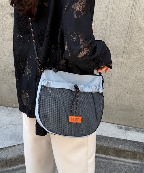 UNIVERSAL OVERALL（ユニバーサルオーバーオール）の「【UNIVERSAL OVERALL】UO フロントメッシュザイルショルダー UVO-195（ショルダーバッグ・レディース・ブラック/ベージュ/ブルー/ライトグレー/モカ/オレンジ・FREE）」の5枚目の写真