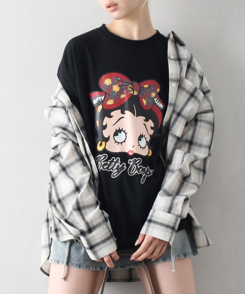 SpRay(スプレイ)の「ベティープリントビッグTシャツ(Tシャツ/カットソー・レディース・オフホワイト/チャコールグレー/ブラック・FREE)」の16枚目の写真