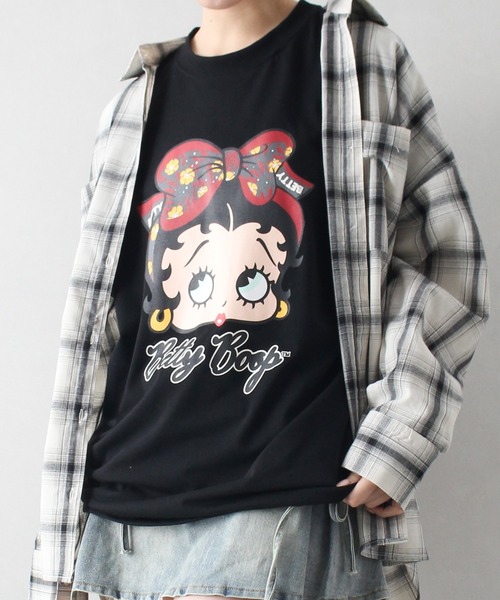SpRay(スプレイ)の「ベティープリントビッグTシャツ(Tシャツ/カットソー・レディース・オフホワイト/チャコールグレー/ブラック・FREE)」の18枚目の写真