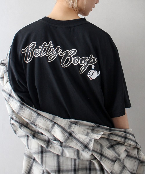 SpRay(スプレイ)の「ベティープリントビッグTシャツ(Tシャツ/カットソー・レディース・オフホワイト/チャコールグレー/ブラック・FREE)」の15枚目の写真