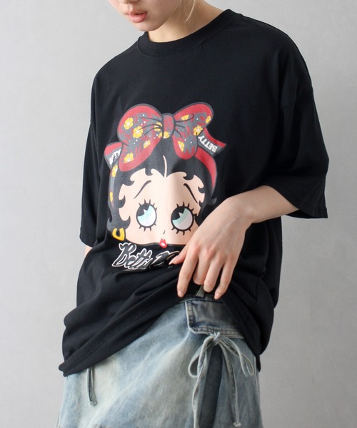 SpRay(スプレイ)の「ベティープリントビッグTシャツ(Tシャツ/カットソー・レディース・オフホワイト/チャコールグレー/ブラック・FREE)」の11枚目の写真