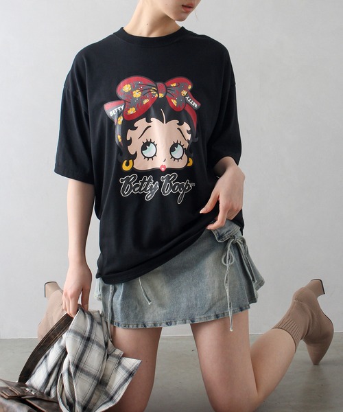 SpRay(スプレイ)の「ベティープリントビッグTシャツ(Tシャツ/カットソー・レディース・オフホワイト/チャコールグレー/ブラック・FREE)」の14枚目の写真