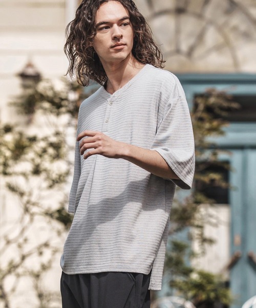 mt9657-Border Dobby Jacquard Henley Neck Cut sew Tシャツ（Tシャツ