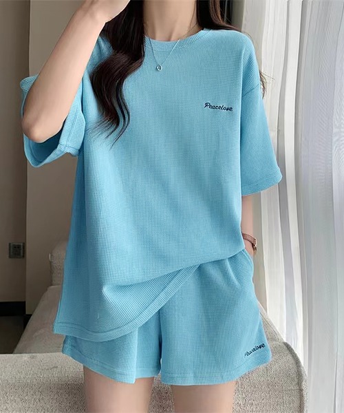 LAFFMO（ラフモ）の「ワンポイント刺繍Tシャツ＆ショートパンツ 上下セット（スウェット・レディース・ベージュ/ダークグレー/ブルー・L/M）」の18枚目の写真