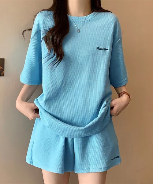 LAFFMO（ラフモ）の「ワンポイント刺繍Tシャツ＆ショートパンツ 上下セット（スウェット・レディース・ベージュ/ダークグレー/ブルー・L/M）」の19枚目の写真