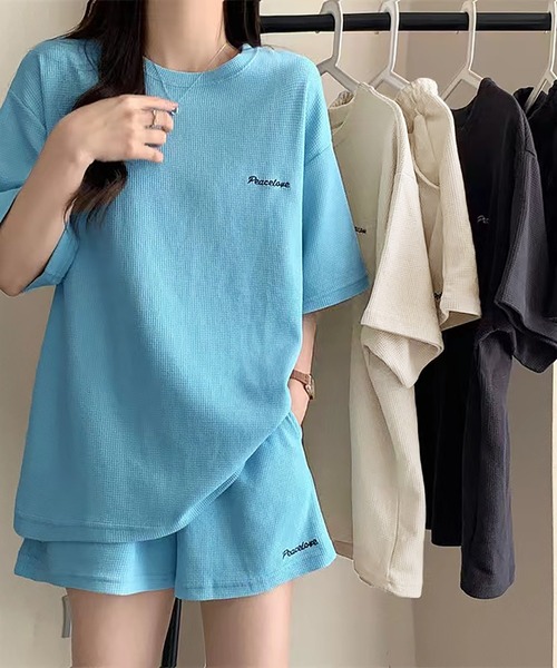 LAFFMO（ラフモ）の「ワンポイント刺繍Tシャツ＆ショートパンツ 上下セット（スウェット・レディース・ベージュ/ダークグレー/ブルー・L/M）」の22枚目の写真