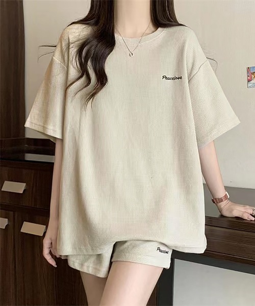 LAFFMO（ラフモ）の「ワンポイント刺繍Tシャツ＆ショートパンツ 上下セット（スウェット・レディース・ベージュ/ダークグレー/ブルー・L/M）」の13枚目の写真