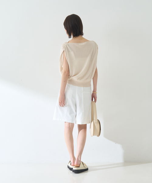 Rouge vif(ルージュヴィフ)の「フロントタックショートパンツ(その他パンツ・レディース・ベージュ/ホワイト/ブラック・36/38)」の15枚目の写真