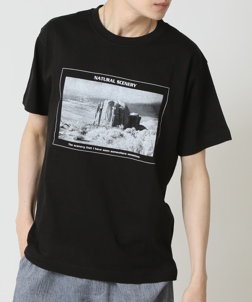 ARCADE(アーケード)の「グラフィック フォトプリント半袖Tシャツ PRIMAL POINT(Tシャツ/カットソー・メンズ・ブラック系1/ブラック系3/パープル系1/ホワイト系1/ホワイト系2/グレー系2/グレー系3/ホワイト系3/ブラック系2・M/L/LL)」の4枚目の写真