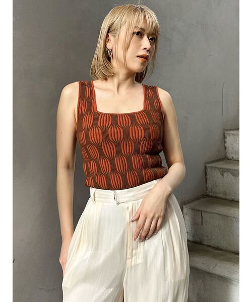 MURUA（ムルーア）の「ウェーブパターンニットタンク（タンクトップ・レディース・ブラック/アイボリー/ブルー/オレンジ・FREE）」の7枚目の写真
