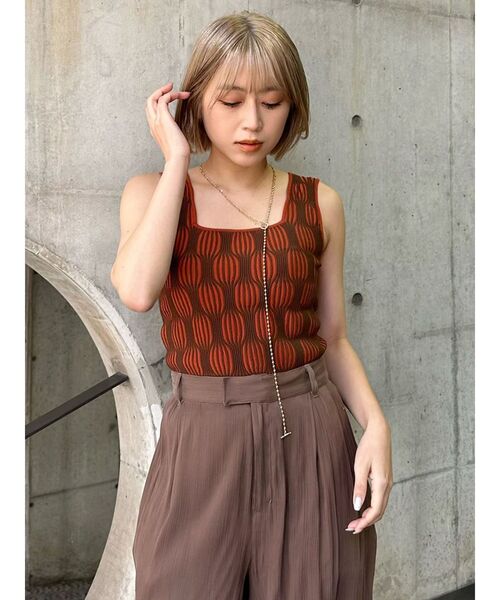 MURUA（ムルーア）の「ウェーブパターンニットタンク（タンクトップ・レディース・ブラック/アイボリー/ブルー/オレンジ・FREE）」の14枚目の写真