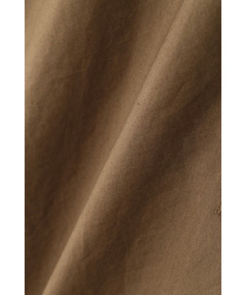 MHL.（エムエイチエル）の「COTTON RAMIE POPLIN（シャツ/ブラウス・レディース・ブルー系その他2/カーキ/ホワイト/グリーン系その他・1/2）」の8枚目の写真
