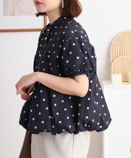 EGLANTINE(エグランティーヌ)の「EGLANTINE セットアップ対応 ドットバルーン半袖ブラウス パールボタン(シャツ/ブラウス・レディース・ブラック/ネイビー・40)」の10枚目の写真