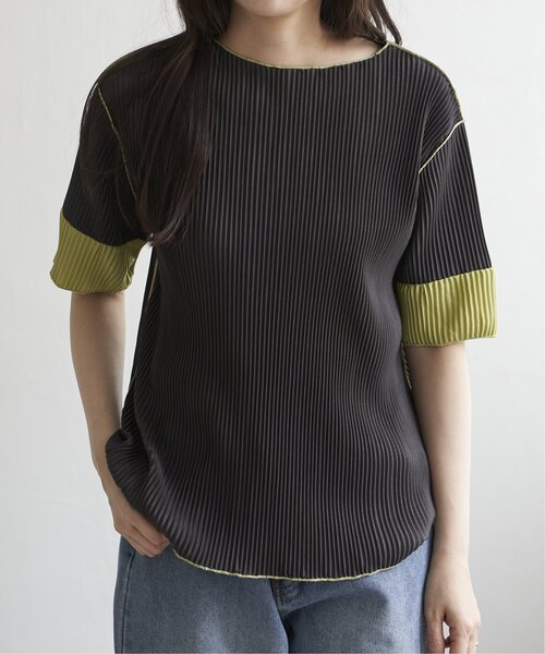 VENCEEXCHANGE(ヴァンスエクスチェンジ)の「プリーツ袖配色トップス(Tシャツ/カットソー・レディース・ブラック/ブラウン/グレー/アイボリー/ベージュ・FREE)」の9枚目の写真