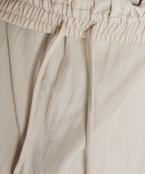 FREAK'S STORE(フリークスストア)の「<接触冷感> SUMMERCOOL リボン付き キャミソール セットアップ/ビスチェ セットアップ(その他パンツ・レディース・ベージュ/グレイッシュベージュ/ブラック/ブルー・SMALL/MEDIUM)」の5枚目の写真