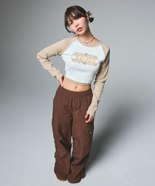 X-girl(エックスガール)の「FADED TRIBAL LOGO RAGLAN L/S BABY TEE(Tシャツ/カットソー・レディース・ブラック/オリーブ/ホワイト・S/M)」の15枚目の写真