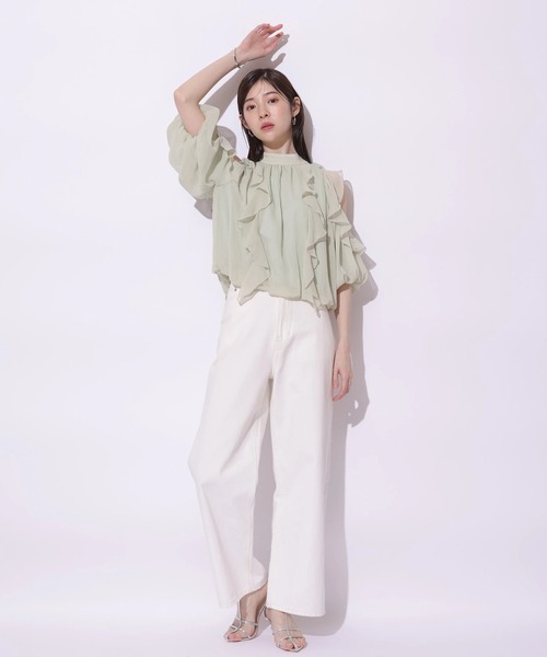 【オンライン完売品】Rirandture オフショルダーフリルブラウス オンライン完売品】Rirandture オフショルダーフリルブラウス