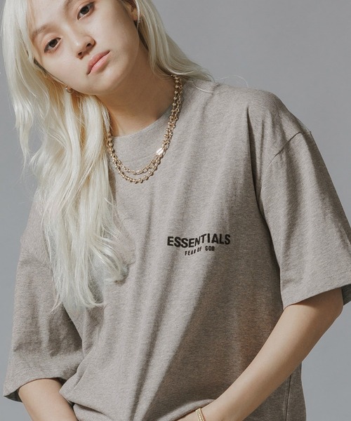 FOG ESSENTIALS(エフオージーエッセンシャルズ)の「FOG ESSENTIALS/エッセンシャルズ 22SS BACK LOGO SS TEE Tシャツ(Tシャツ/カットソー・メンズ・ナチュラル/ブラック/オートミール・XL/L/M/S/XS)」の1枚目の写真