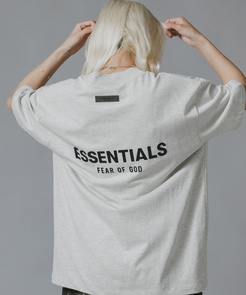 FOG ESSENTIALS(エフオージーエッセンシャルズ)の「FOG ESSENTIALS/エッセンシャルズ 22SS BACK LOGO SS TEE Tシャツ(Tシャツ/カットソー・メンズ・ナチュラル/ブラック/オートミール・XL/L/M/S/XS)」の3枚目の写真
