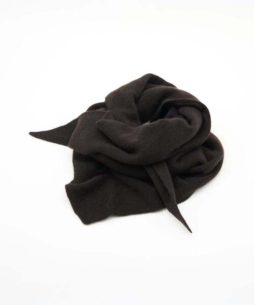 martinique（マルティニーク）の「【ASAUCE MELER /アソースメレ】 シームレストライアングルカシミヤニットストール（ストール/ショール・レディース・チャコールグレー/ブラウン/ライトグレー・FREE）」の3枚目の写真