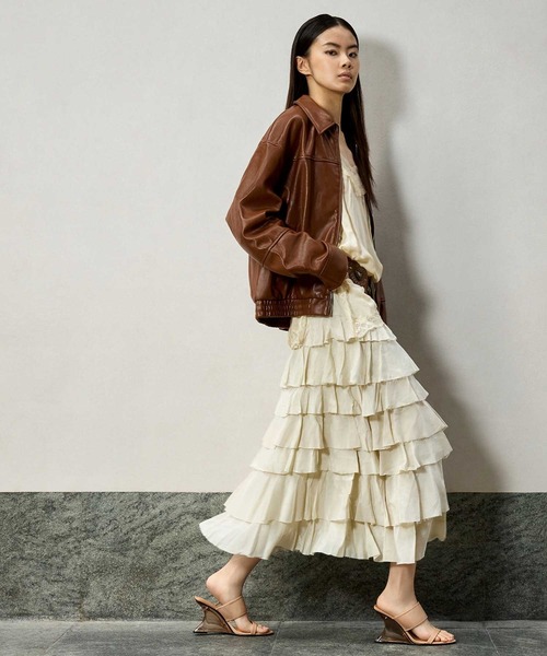 CHARLES & KEITH(チャールズ & キース)の「メッシュ スカルプチュアヒールウエッジ(サンダル・レディース・ブラック系その他2/アイボリー・22.5cm/23cm/23.5cm/24.5cm/25cm/25.5cm/26.5cm)」の13枚目の写真