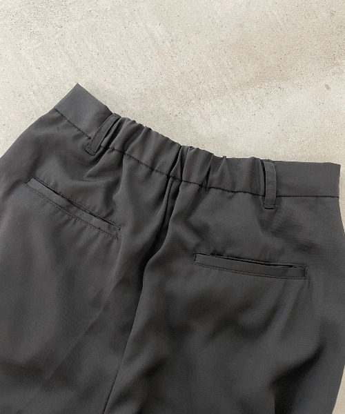 AIC.（エーアイシー）の「ターンバックパイピングワイドパンツ（その他パンツ・レディース・ブラック/チャコールグレー・FREE）」の5枚目の写真