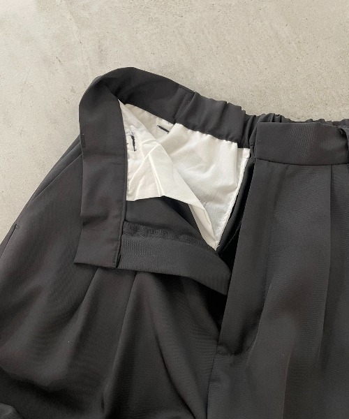 AIC.（エーアイシー）の「ターンバックパイピングワイドパンツ（その他パンツ・レディース・ブラック/チャコールグレー・FREE）」の6枚目の写真