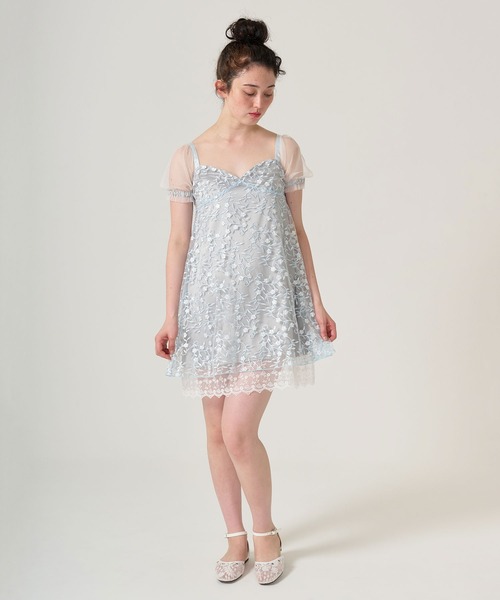 TINA:JOJUN(ティーナジョジュン)の「花柄刺繍 シアーパフスリーブワンピース TINA:JOJUN(ワンピース・レディース・ライトブルー/ピンク・M)」の11枚目の写真