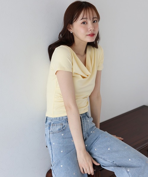BLUEEAST(ブルーイースト)の「半袖ドレープネックTシャツ(Tシャツ/カットソー・レディース・ブラック/ホワイト/イエロー/ブルー・MEDIUM)」の4枚目の写真