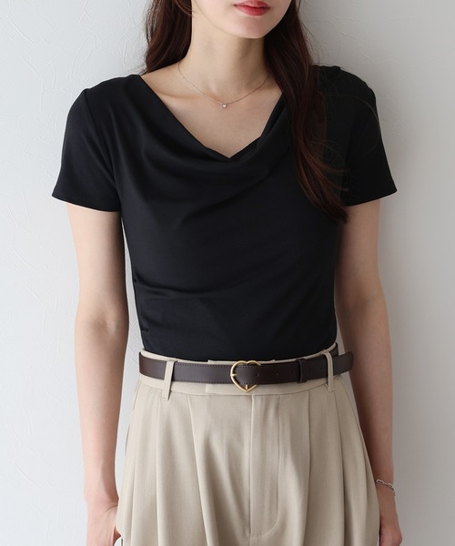 BLUEEAST(ブルーイースト)の「半袖ドレープネックTシャツ(Tシャツ/カットソー・レディース・ブラック/ホワイト/イエロー/ブルー・MEDIUM)」の3枚目の写真