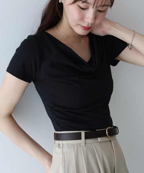 BLUEEAST(ブルーイースト)の「半袖ドレープネックTシャツ(Tシャツ/カットソー・レディース・ブラック/ホワイト/イエロー/ブルー・MEDIUM)」の10枚目の写真