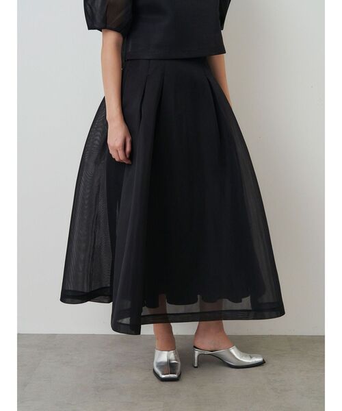 ELENDEEK(エレンディーク)の「メッシュボンディングフレア―ドスカート(スカート・レディース・オフホワイト/ベージュ/ブラック/カーキ・01/02)」の12枚目の写真