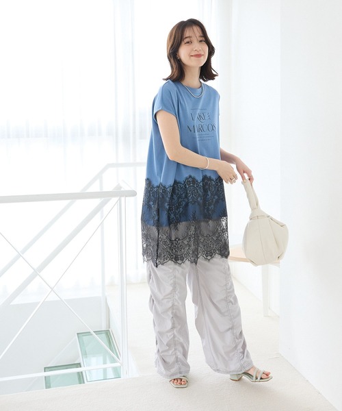 Green Parks(グリーンパークス)の「フレンチスリーブ裾レースロゴチュニック(チュニック・レディース・オフホワイト/ブルー/ブラック/ブラウン・FREE)」の10枚目の写真