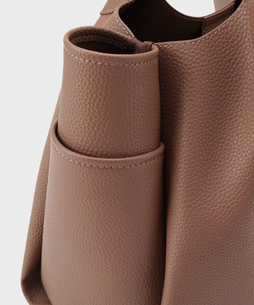 OPAQUE.CLIP(オペークドットクリップ)の「【軽量/多ポケット】ワイドマチ付きシュリンクトートバッグ(トートバッグ・レディース・ボルドー/ブラック/ブラウン系・00)」の9枚目の写真