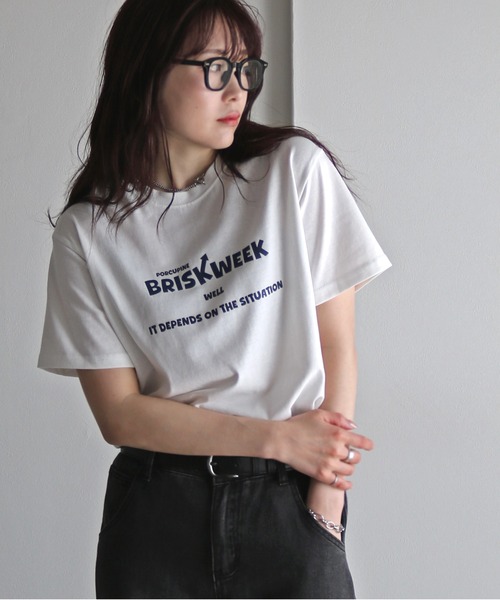 COURO(コウロ)の「アソートミックスロゴTシャツ(Tシャツ/カットソー・レディース・ブルー系1/ブルー系/レッド系/ホワイト系2/ホワイト系1/ホワイト系/レッド系2/レッド系1/ピンク系/ネイビー系1/ホワイト系4/イエロー系2/ブルー系2/ネイビー系2/ネイビー系/ホワイト系5/ホワイト系3/ピンク系2/ピンク系1/イエロー系1/イエロー系・FREE)」の4枚目の写真
