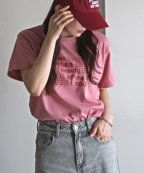 COURO(コウロ)の「アソートミックスロゴTシャツ(Tシャツ/カットソー・レディース・ブルー系1/ブルー系/レッド系/ホワイト系2/ホワイト系1/ホワイト系/レッド系2/レッド系1/ピンク系/ネイビー系1/ホワイト系4/イエロー系2/ブルー系2/ネイビー系2/ネイビー系/ホワイト系5/ホワイト系3/ピンク系2/ピンク系1/イエロー系1/イエロー系・FREE)」の16枚目の写真