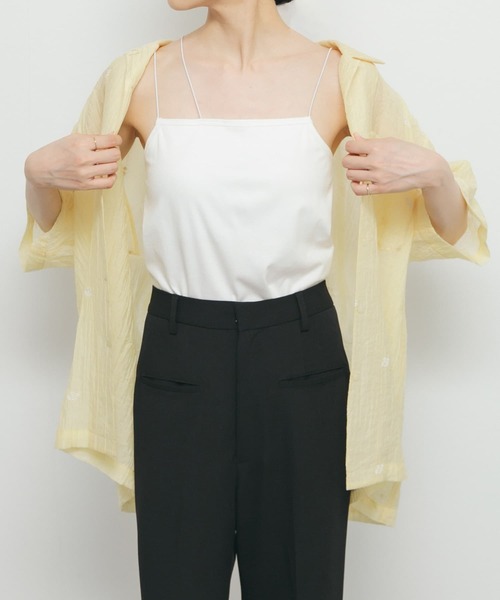 KBF（ケイビーエフ）の「アシンメトリーカップ付キャミ（キャミソール・レディース・ネイビー/ブラック/オフホワイト・ONE）」の8枚目の写真