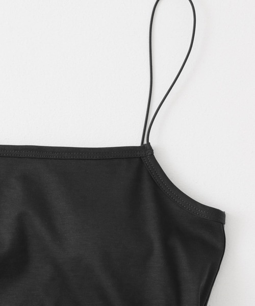 KBF（ケイビーエフ）の「アシンメトリーカップ付キャミ（キャミソール・レディース・ネイビー/ブラック/オフホワイト・ONE）」の11枚目の写真