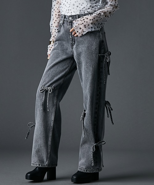 GEVS.（ジェイヴィス）の「綿100％リボンディティールデニムパンツ＜大きいサイズ有＞GEVS.（デニムパンツ・レディース・ブラック系/ブルー系・122/114/106/98/96/92/88/84/80/76/73）」の2枚目の写真