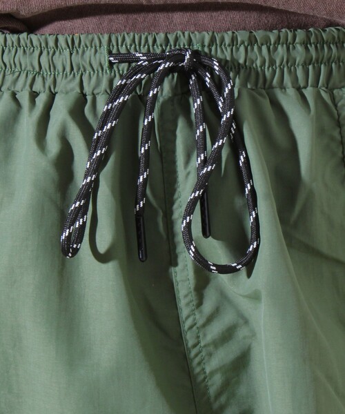 FREDY MAC（フレディーマック）の「【FREDYMAC】ハウスロゴ刺繍入りナイロンショーツ（ユニセックス対応）（その他パンツ・メンズ・カーキ/ブラック/オレンジ/ネイビー・M/L）」の13枚目の写真