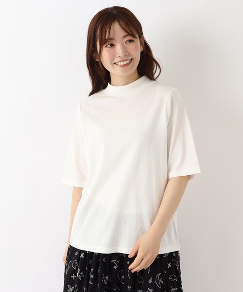 one'sterrace(ワンズテラス)の「エンザイム加工 ハイネック5分袖プルオーバー(Tシャツ/カットソー・レディース・グリーン系その他6/ブラック系8/アイボリー系8/ベージュ系9・02)」の3枚目の写真