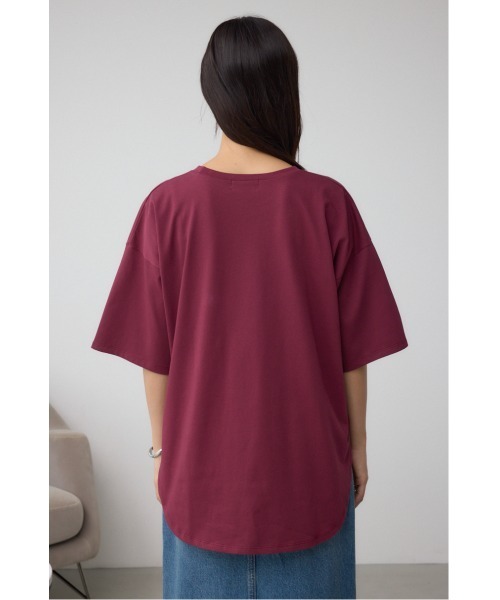 AZUL by moussy(アズールバイマウジー)の「C/TラウンドヘムTシャツ(Tシャツ/カットソー・レディース・ホワイト/マジェンタ/ブラック・FREE)」の15枚目の写真