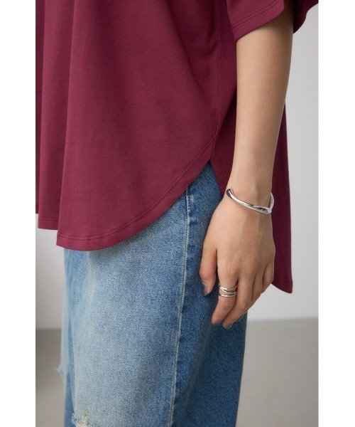 AZUL by moussy(アズールバイマウジー)の「C/TラウンドヘムTシャツ(Tシャツ/カットソー・レディース・ホワイト/マジェンタ/ブラック・FREE)」の19枚目の写真