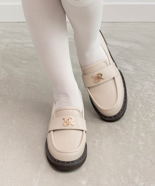 RANDA（ランダ）の「モノグラムスタッズボリュームローファー（ローファー・レディース・アイボリー/チェック/ブラック・M/S/LL/L）」の2枚目の写真