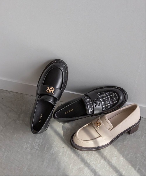 RANDA（ランダ）の「モノグラムスタッズボリュームローファー（ローファー・レディース・アイボリー/チェック/ブラック・M/S/LL/L）」の4枚目の写真