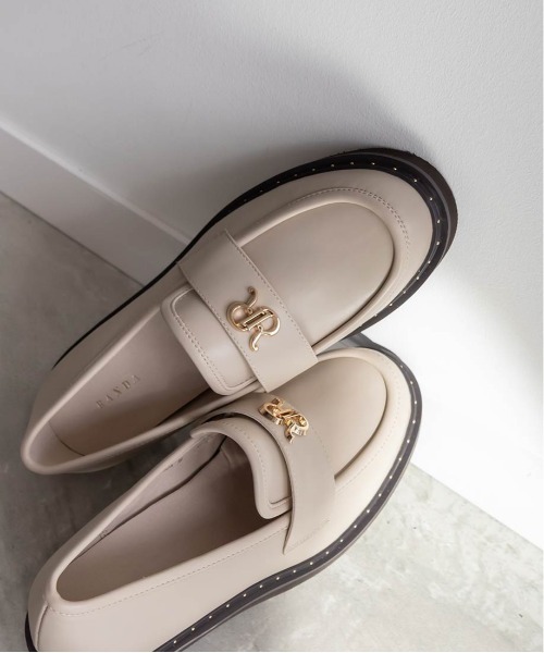 RANDA（ランダ）の「モノグラムスタッズボリュームローファー（ローファー・レディース・アイボリー/チェック/ブラック・M/S/LL/L）」の13枚目の写真