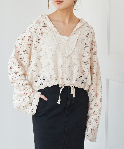 Spick & Span（スピックアンドスパン）の「《追加》Uhr / ウーア 別注Lace Foodie Tops（シャツ/ブラウス・レディース・アイボリー/ブラック・FREE）」の15枚目の写真